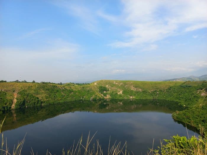 crater lakes kibale